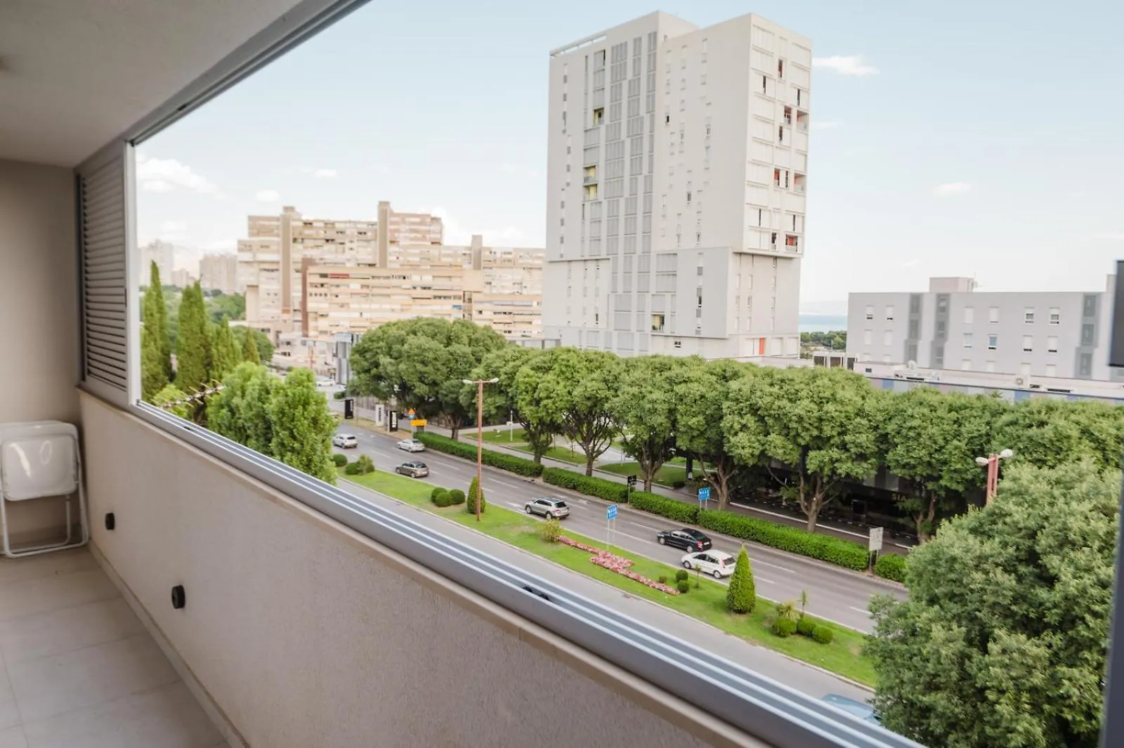 Apartment Koi Deluxe, Urban Two Bedroom Oasis Split Croatia